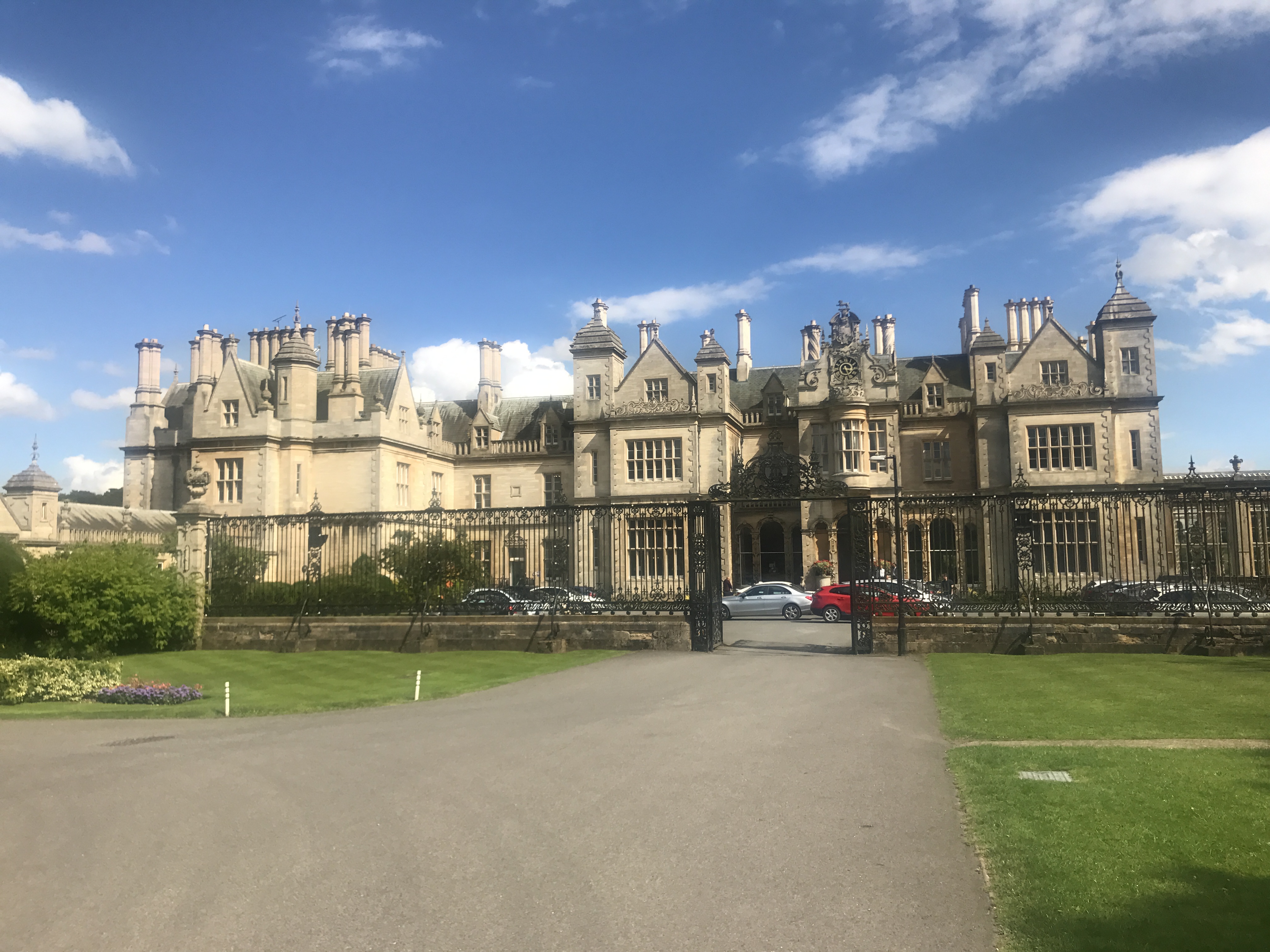 Entrance to Stoke Rochford Hall