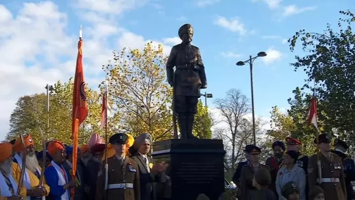 A statue of a Sikh soldier has been unveiled in Leicester to honour Sikhs who fought for the UK in conflicts around the world.