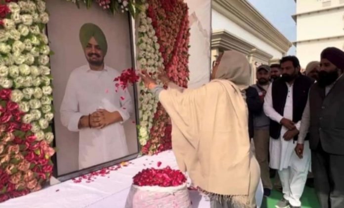 Sidhu Moosewala Mother Pays Tribute To Son