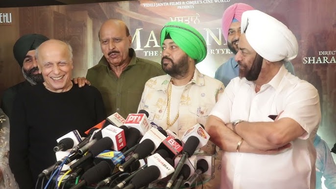Mahesh Bhatt & Daler Mehndi at Special Screening Of Punjabi Film 